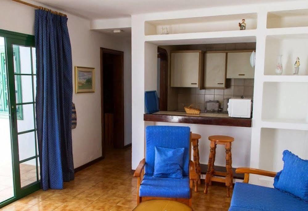 פוארטו דל כרמן Apartamentos Las Acacias מראה חיצוני תמונה