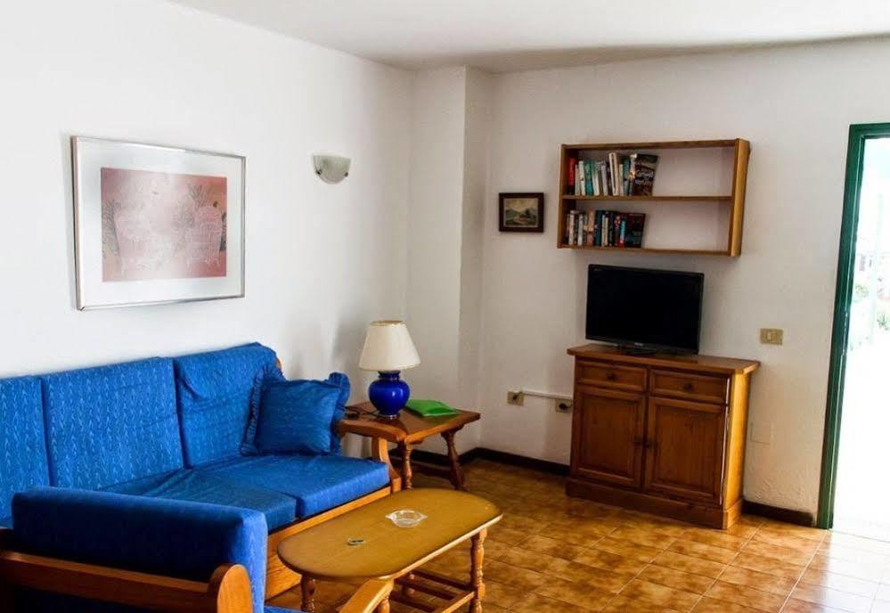 פוארטו דל כרמן Apartamentos Las Acacias מראה חיצוני תמונה