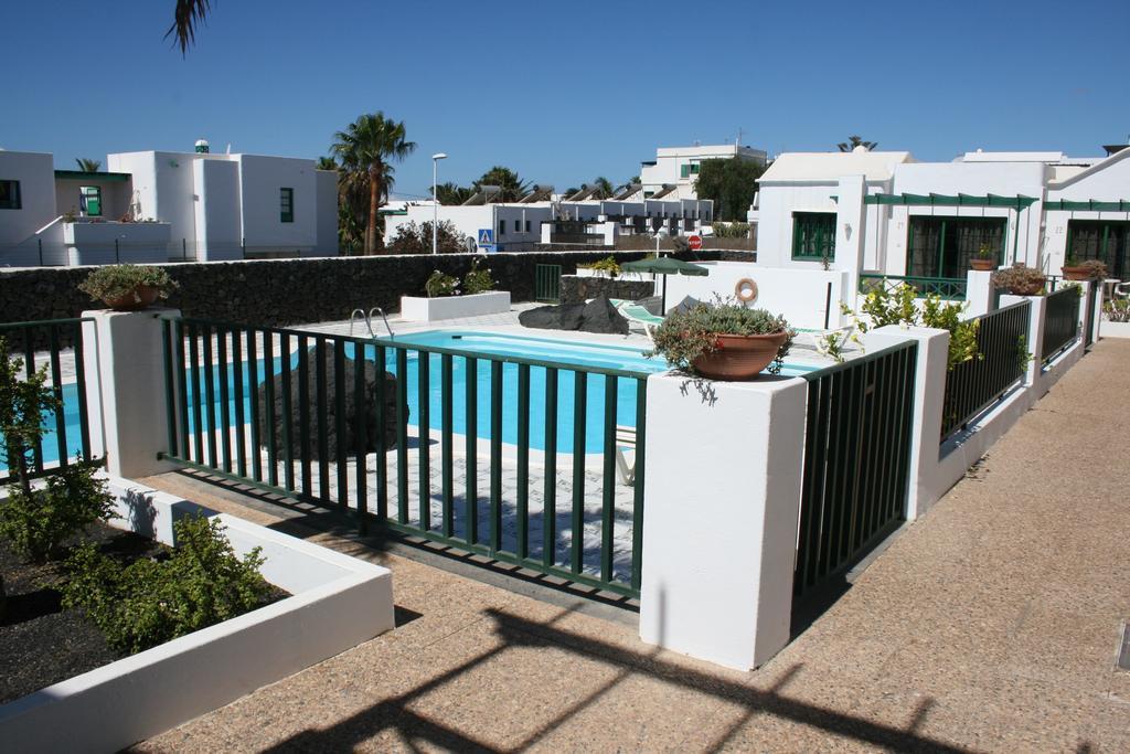 פוארטו דל כרמן Apartamentos Las Acacias מראה חיצוני תמונה
